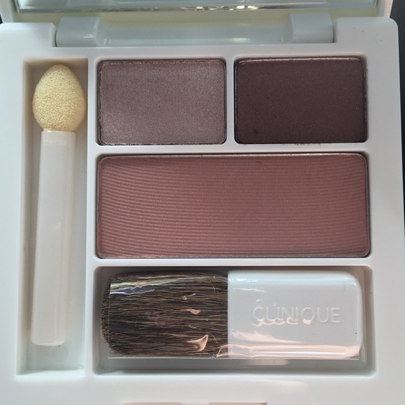 Brand New Clinique Eyeshadow and Blush Duo - Picture 3 of 4